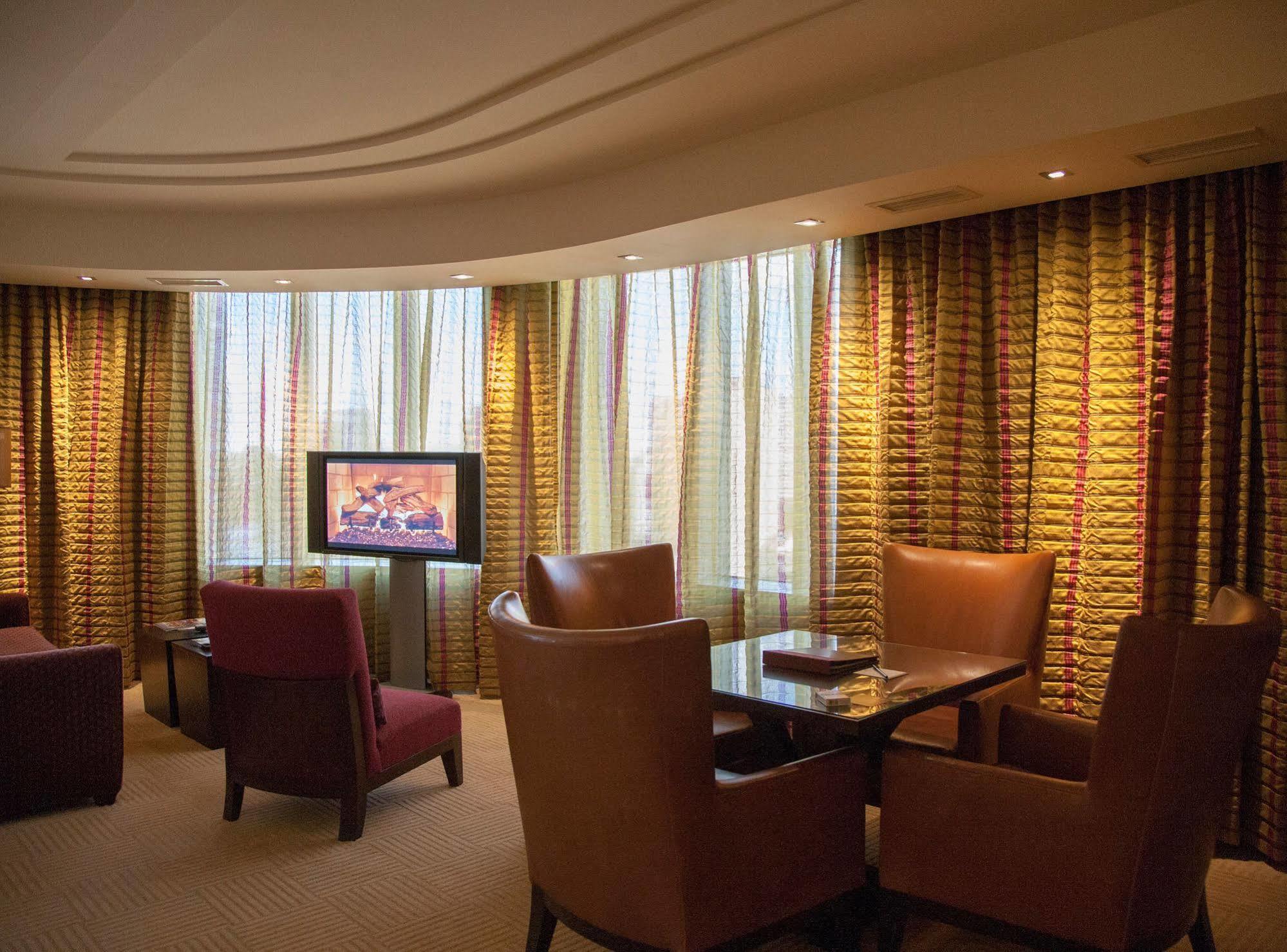 เอ็มจีเอ็ม แกรนด์ ดีทรอยต์ Hotel ภายนอก รูปภาพ